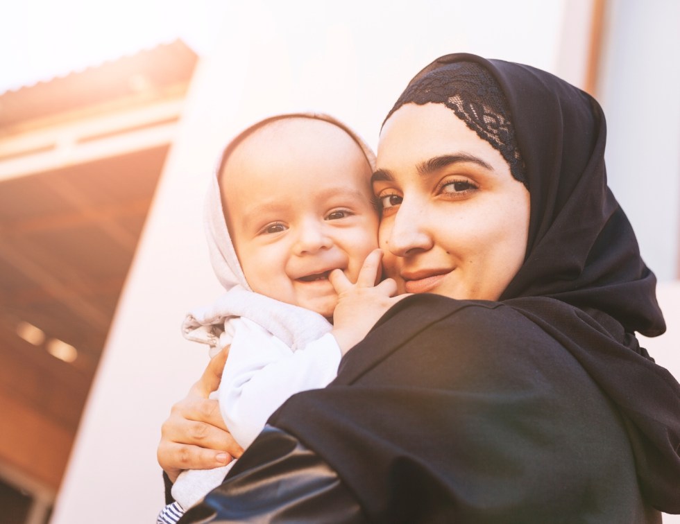 «Ребенок должен оставаться с матерью». Почему в Чечне муфтият и госСМИ встали на сторону женщин